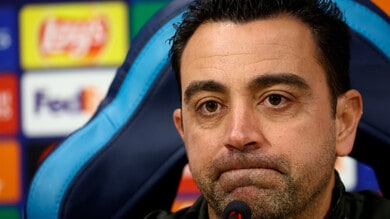 bufera-barcellona-xavi-alla-perfetti-sconosciuti-tutti-i-cellulari-sul-tavolo-2,