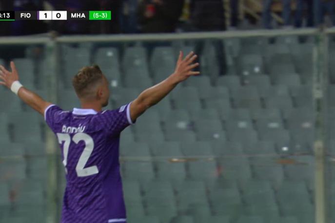 barak-re-di-conference-il-gol-di-testa-in-fiorentina-maccabi-2,