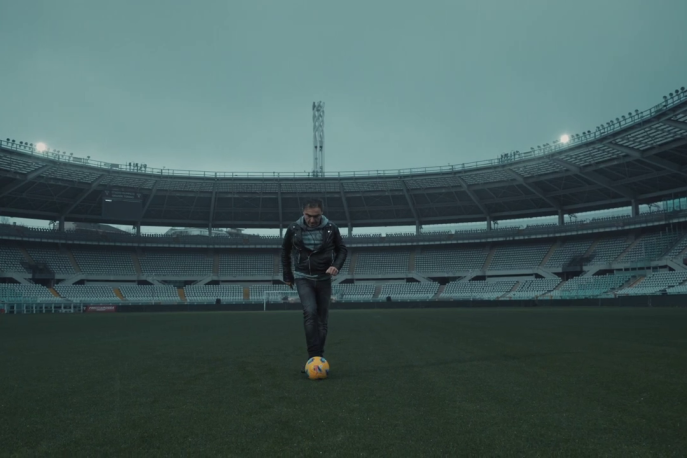 marco-ligabue-presenta-il-singolo-anima-in-fiamme-guarda-il-video-girato-allo-stadio-olimpico-ditorino-2,