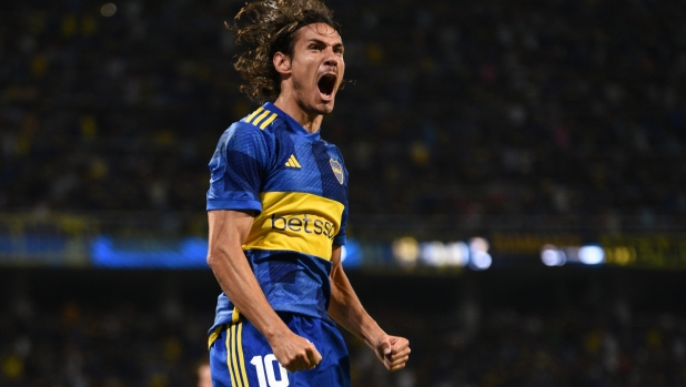 intramontabile-cavani-doppietta-col-boca-il-gol-in-rovesciata-e-da-urlo-video-2,