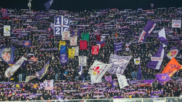 la-curva-fiesole-vicina-alla-squadra-mostriamo-come-firenze-si-rialza-dalle-difficolta-2,