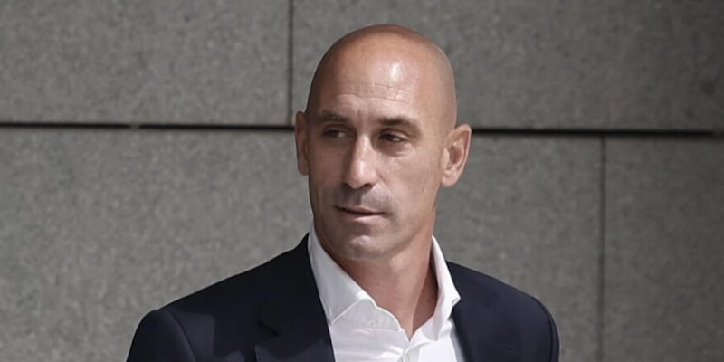 rubiales-in-spagna-si-cercano-le-prove-delle-tangenti-si-indaga-su-pique-2,