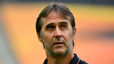 Nuova era Milan, avanza Lopetegui. Ma attenzione a Van Bommel