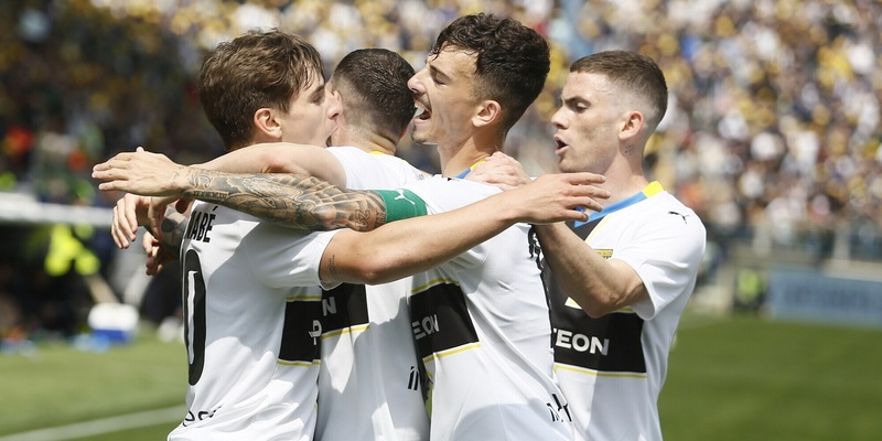 Parma, poker al Lecco: Pecchia mette le mani sul ritorno in Serie A