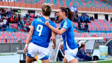 italia-femminile-soncin-vola-giacinti-e-bonfantini-stendono-lolanda-2,