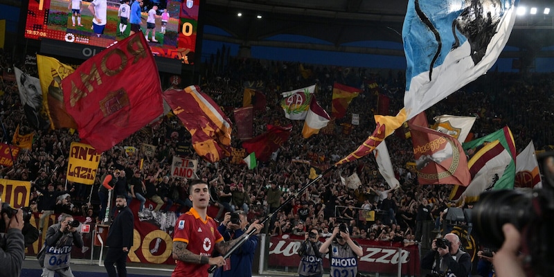 multa-mancini-la-curva-della-roma-apre-una-raccolta-fondi-per-pagarla-2,