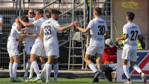 Doppio Tessmann: il Venezia batte il Brescia (2-0) e risale al terzo posto, a -3 dal Como