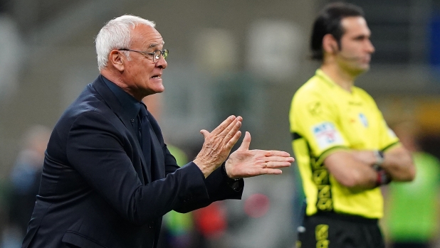 Cagliari, Ranieri: "Sotto i 35 punti si rischia, Mina sta diventando imprescindibile"