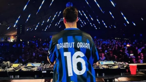 Inter, il dj turco Mahmut Orhan al Coachella con addosso la maglia neroazzurra