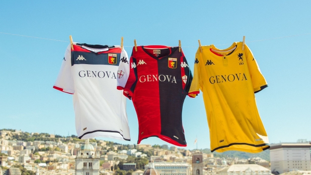 Genoa, maglia speciale (senza sponsor) in omaggio a Genova per la Festa della Bandiera