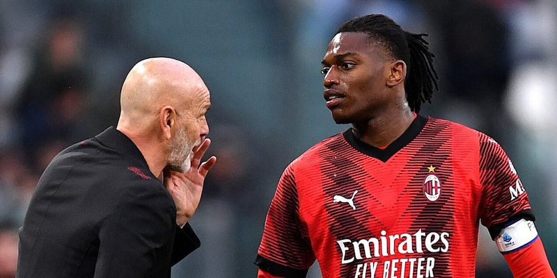 Pioli-Milan, oggi l'annuncio dell'addio. E per Leao c'è una offerta shock