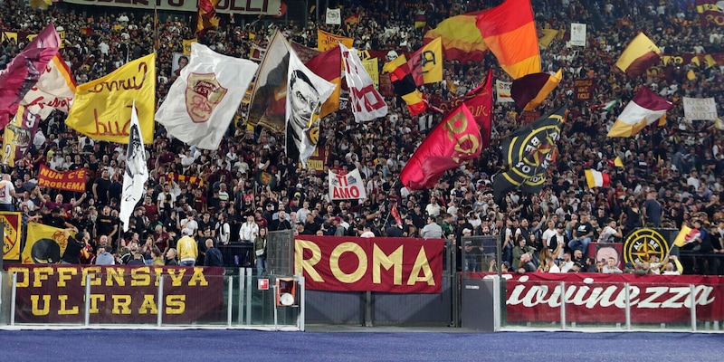 Roma, i tifosi ci credono: in duemila in Germania