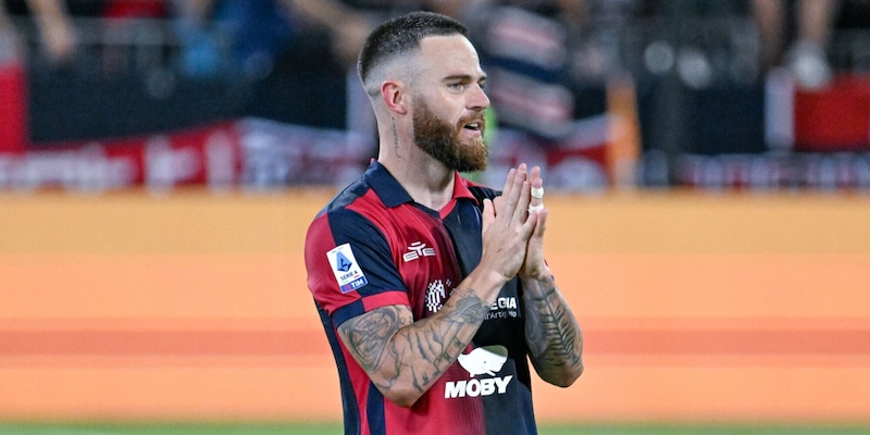 Nandez, addio al Cagliari in lacrime. Ufficiale: firma per l'Al-Qadsiah