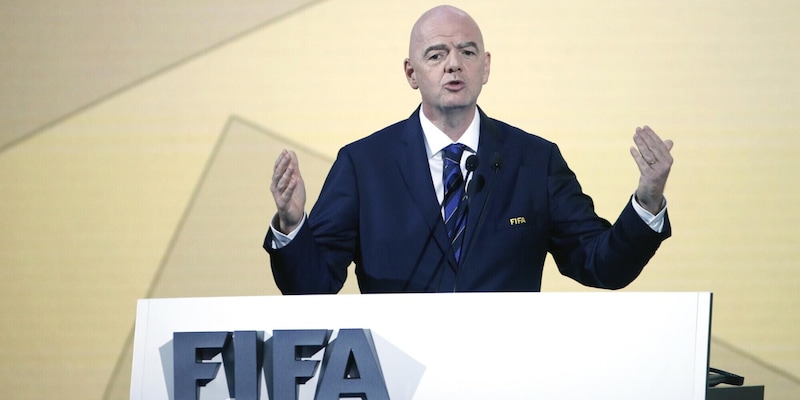 Fifa, stretta al razzismo: decisione storica, tutti i dettagli