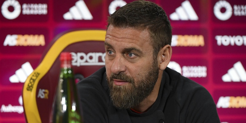 De Rossi diretta: la conferenza stampa LIVE prima di Roma-Genoa