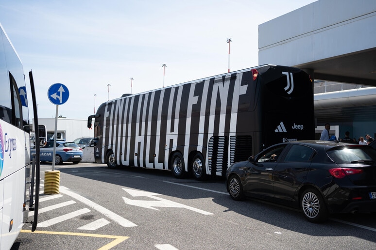 Scontri tra tifosi Juve e Atalanta prima della finale: interviene la polizia