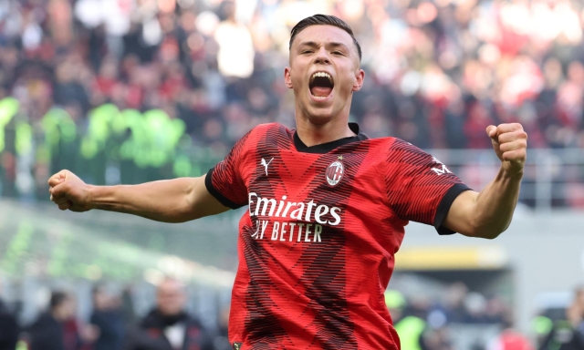 L'esordio, il gol al Monza e ora il sogno Europeo: Milan, Simic va veloce. E il contratto...