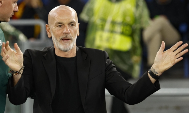 Operazione Pioli: De Laurentiis vuole dargli il Napoli, ora la palla passa al tecnico del Milan