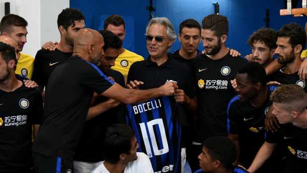Bocelli: "La mia Inter esempio per tutti"