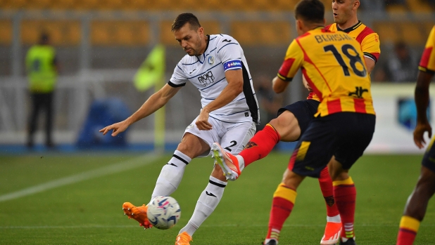 LIVE Lecce-Atalanta 0-0: cross da destra di Hateboer, Falcone non trattiene, ma Touré sbaglia