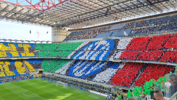 Da una "stella all'altra" e la maxi coreogafia: l'ultima dell'Inter a San Siro è da favola