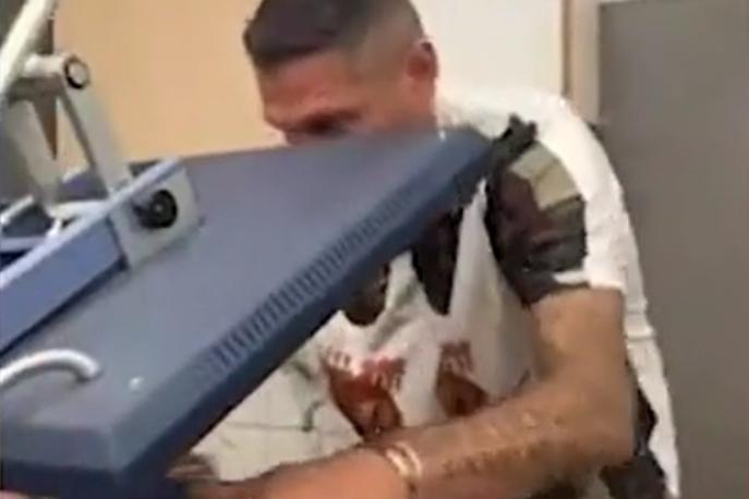 Video Instagram, Materazzi si cuce la seconda stella sulla maglia dell'Inter