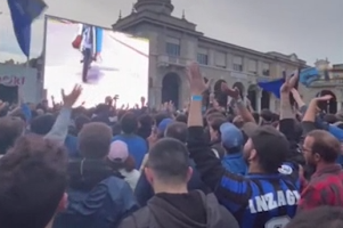 Tutti in piazza! Quanti tifosi per l'Atalanta