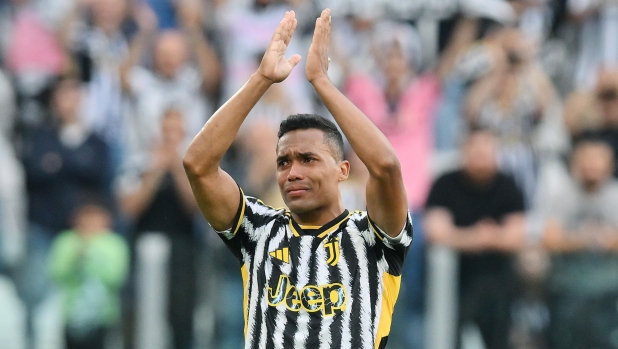 Alex Sandro: "Juve, il legame sarà eterno. Avrete un posto speciale nel mio cuore"