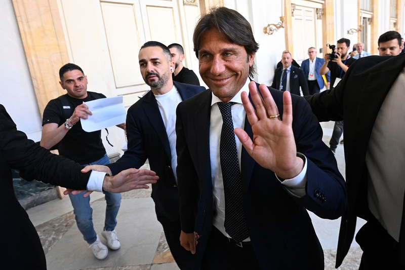 Conte scatenato, le dieci frasi in conferenza che esaltano i tifosi del Napoli