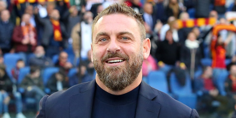 De Rossi rinnova con la Roma: ufficiale la firma fino al 2027