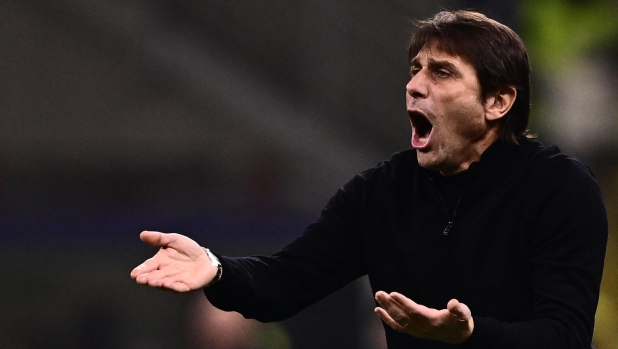 Conte: "Nella storia rimane chi vince. Per il calcio ho un'ossessione positiva"