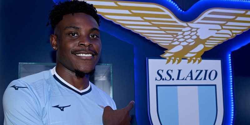 Lazio, Dele-Bashiru si presenta: "Sono entusiasta. Mi ispiro a Yaya Touré"