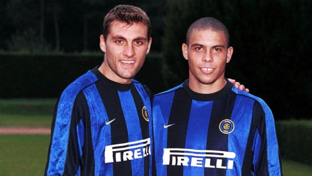 Vieri: "Ronaldo era baciato da Dio. Grato alla vita per aver giocato con lui"