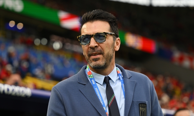 Buffon raddoppia per... l'Italia. Gigi sarà il ds azzurro: più operativo per rinascere