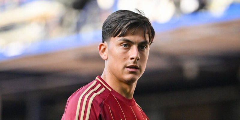 Roma, delirio social dei tifosi: "Non cedete Dybala!"