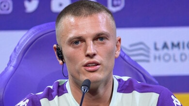 Gudmundsson abbraccia la Fiorentina: "La 10 di Nico Gonzalez? Vedremo"