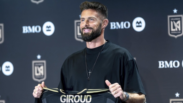 Giroud, Los Angeles come Milano: "I miei no a Inter e Galaxy per Milan e Fc"