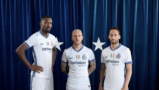 Inter, presentata ufficialmente la seconda maglia per la stagione 2024/25