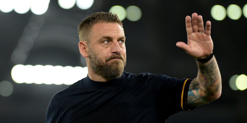 La frase di De Rossi ai dipendenti della Roma prima dell'addio: "Stavolta..."