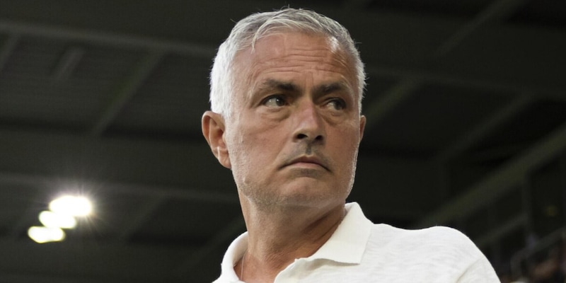 Mourinho e il derby con il Galatasaray di Osimhen, le frecciate: "Ero a letto e..."