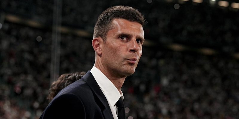 Juve, ufficiale la lista Uefa: le scelte di Thiago Motta su Kostic e Arthur