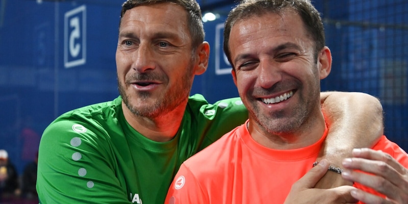 Totti, Del Piero e Maldini: le bandiere ammainate che fanno male al calcio