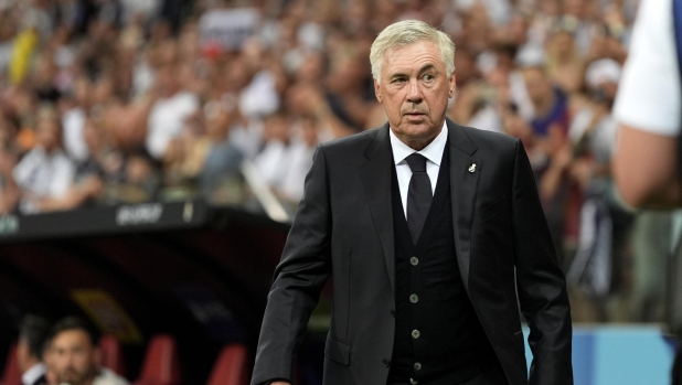 L' esultanza di Ancelotti: "Per noi milanisti è stato bellissimo vincere finalmente il derby"