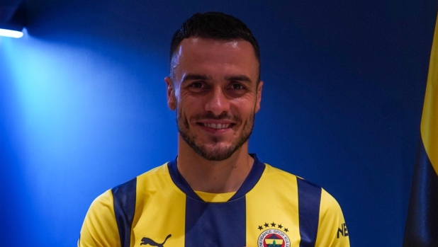 Adesso è ufficiale: Kostic saluta la Juventus e firma per il Fenerbahce