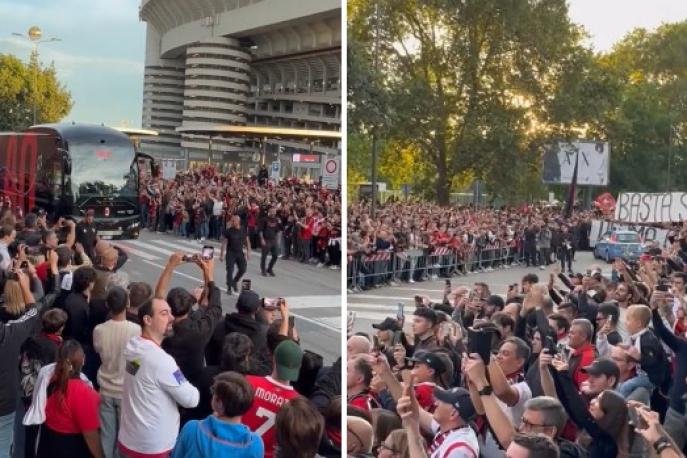 Striscioni e cori: così Curva Sud e tifosi accolgono il pullman del Milan a San Siro