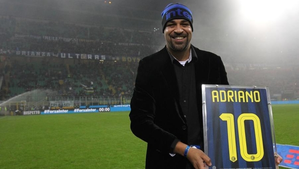 Adriano torna in campo... per il ritiro: partita d'addio a dicembre tra Flamengo e Inter