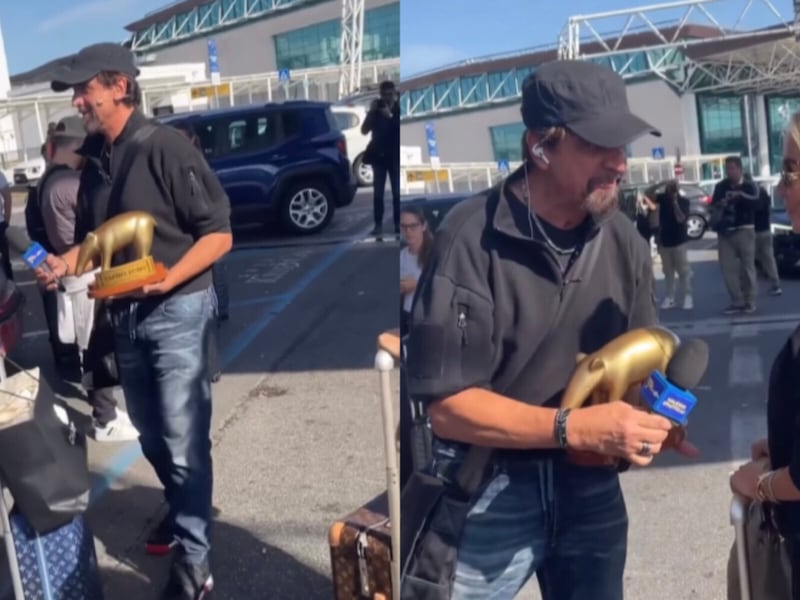 Totti e Noemi, dopo la bufera Tapiro d'Oro a sorpresa a Fiumicino