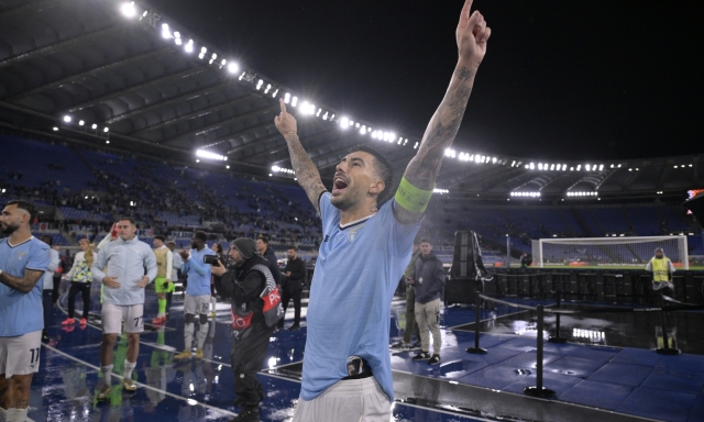 Lazio, mazzata Uefa per i cori razzisti: multa da 66.500 euro e curva chiusa