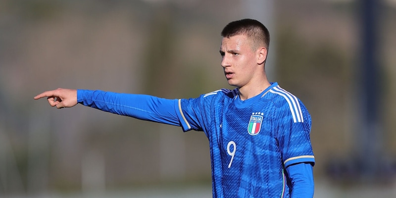 Italia U19, Camarda e Mannini trascinano gli Azzurrini: passaggio del turno a un passo