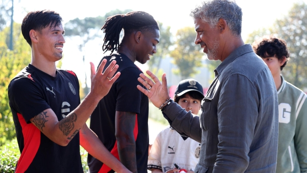 Rijkaard: "Reijnders è tra i top centrocampisti del mondo"